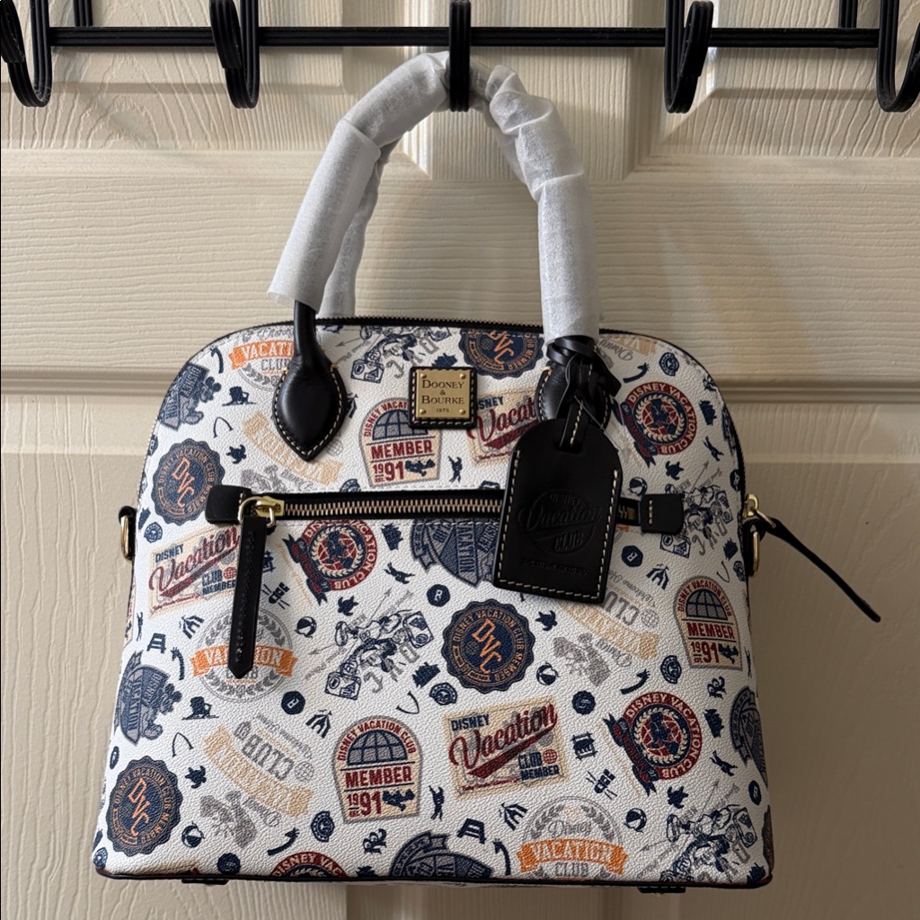 Dooney  Bourke Vacation Club Satchel Brand New